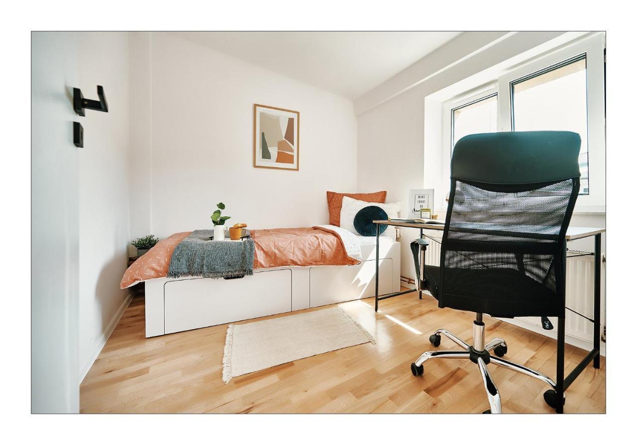 Sunny Apartment At The Heart Of Old Town Краків Екстер'єр фото